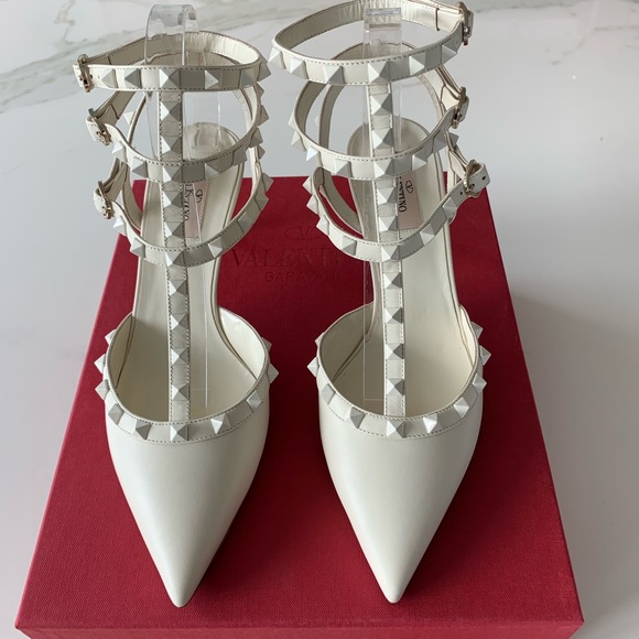 Valentino Shoes - NIB Ivory Rockstud Kitten Heel Pumps EU 40